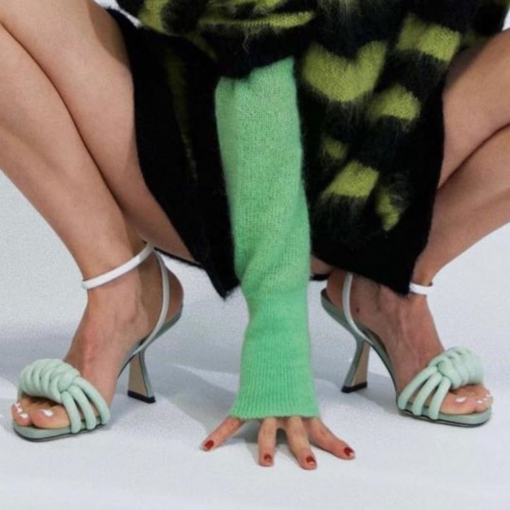 NWT. NICHOLAS KIRKWOOD LEXI Knot Sandals 90